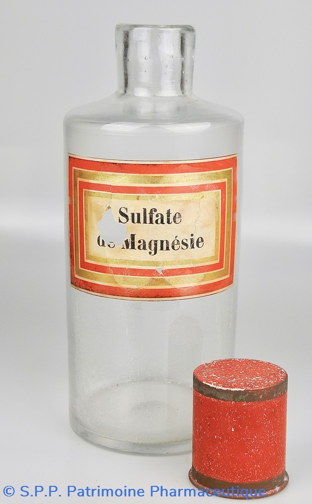 Flacon en verre très grand modèle Pharmacie RAVASSE 3 science flacon en verre tres grand modele pharmacie ravasse