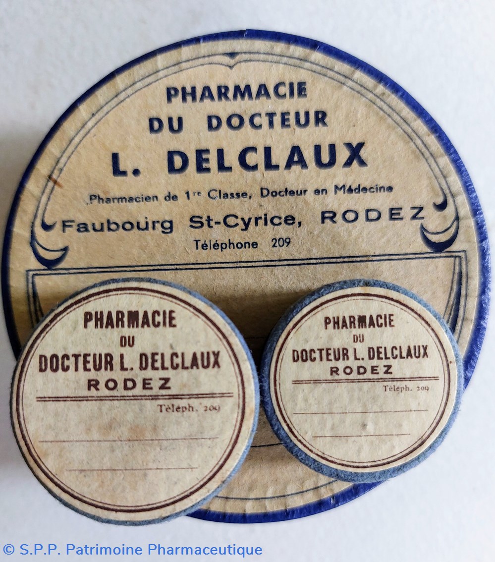 science pharmacie lot de 7 boites vides phie l delclaux