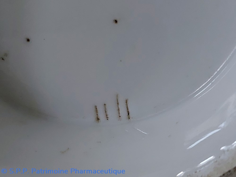 science pharmacie ext fumari pot porcelaine