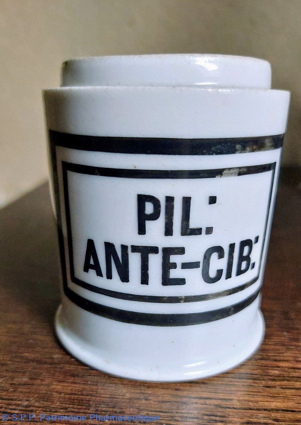 Pot à onguent céramique Pil: Ante - Cib : science pharmacie pot a onguent ceramique pil ante cib