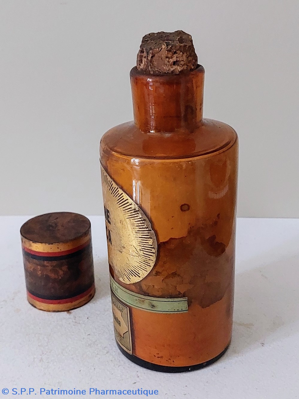 science pharmacie flacon 19 5 cm verre ambre poudre ipeca poudre ipecacuanha