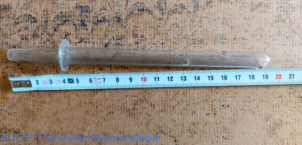 science pharmacie tube en verre droit perce a 3 niveaux 19 cm