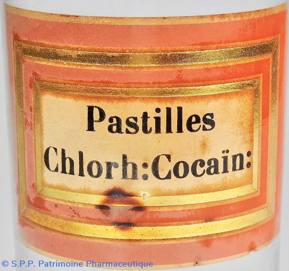 Flacon en verre petit modèle Pharmacie RAVASSE 2 science flacon en verre petit modele pharmacie ravasse