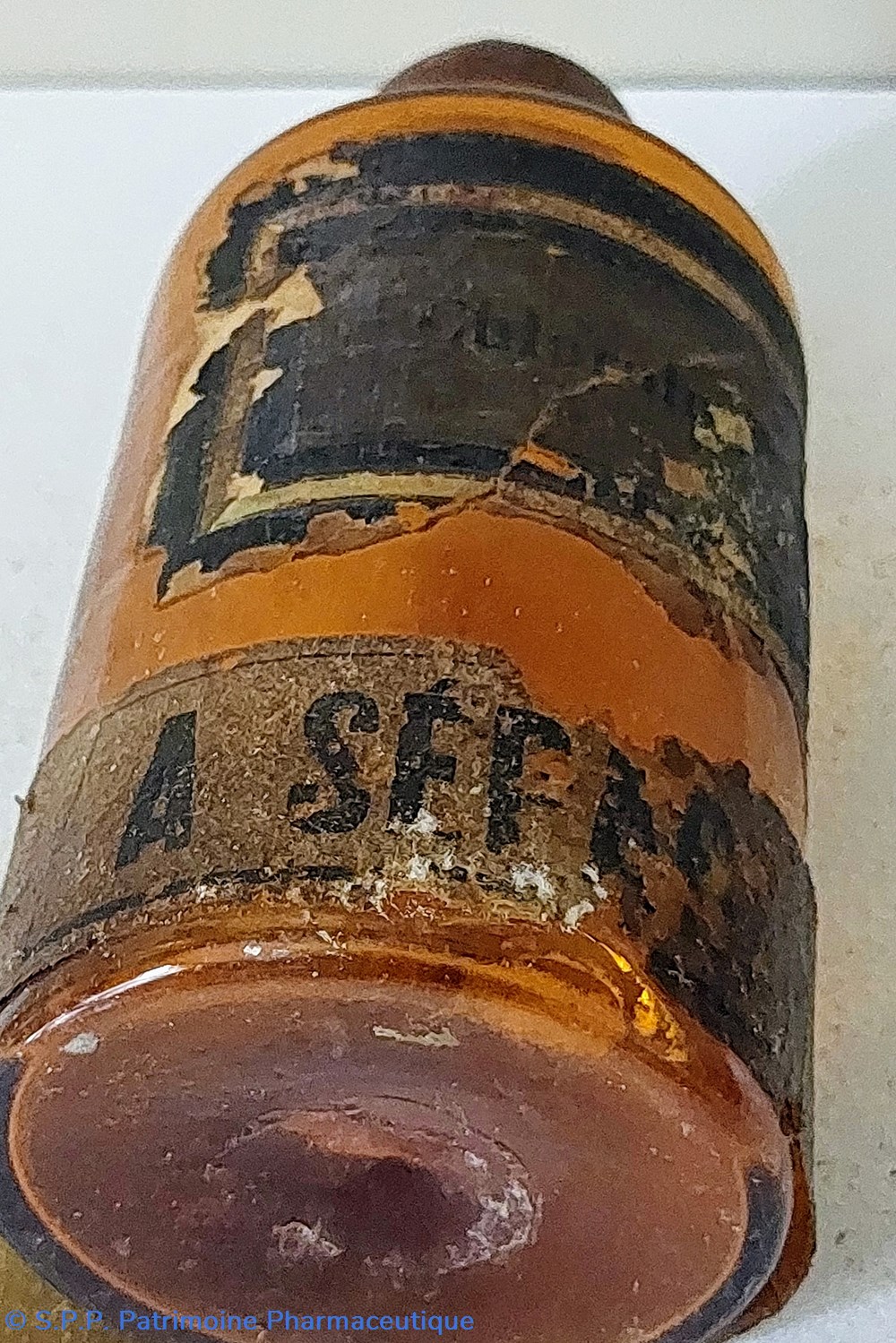 science pharmacie chloral flacon en verre ambre