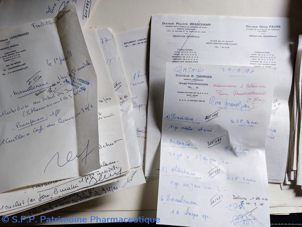 Ordonnances 1971- 1981 2 documents anciens ordonnances 1971 1981