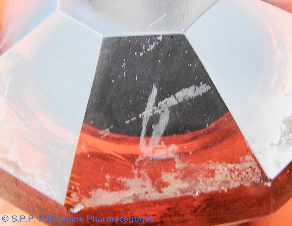 science flacon de pharmacie en verre ambre moyen modele a etiquette blanche et noire