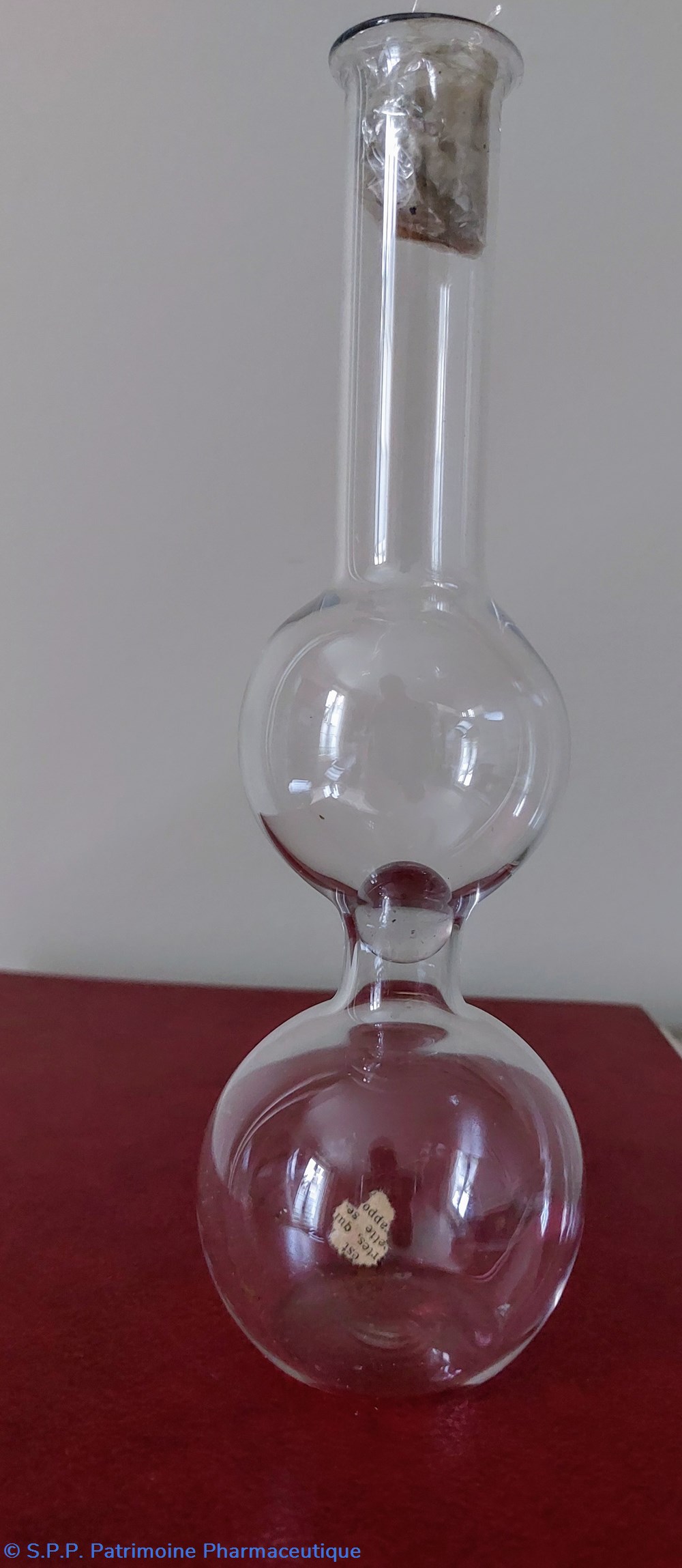 Double ballon de laboratoire pharmaceutique 6 science pharmacie double ballon de laboratoire pharmaceutique