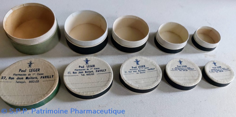 science pharmacie boites gigognes vides phie paul leger