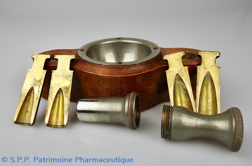 Moule à suppositoire unitaire 4 science pharmacie moule a suppositoire unitaire