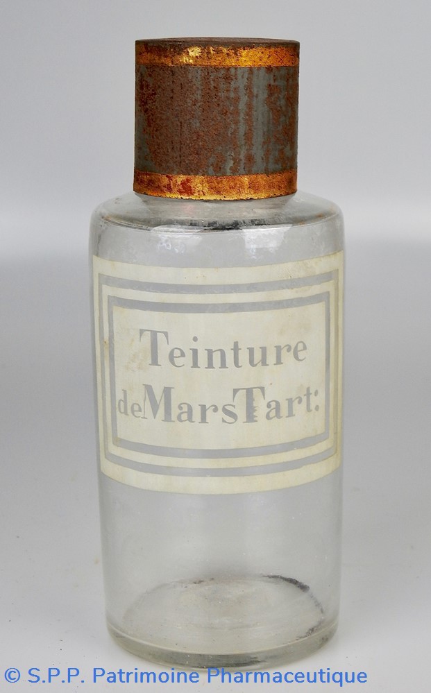 Flacon en verre petit modèle étiquette blanche Pharmacie RAVASSE 4 science flacon en verre petit modele etiquette blanche pharmacie ravasse