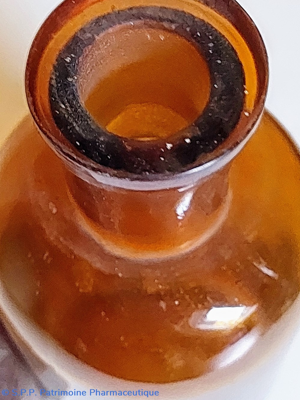 science pharmacie bouteille en verre ambre hauteur 14 cm