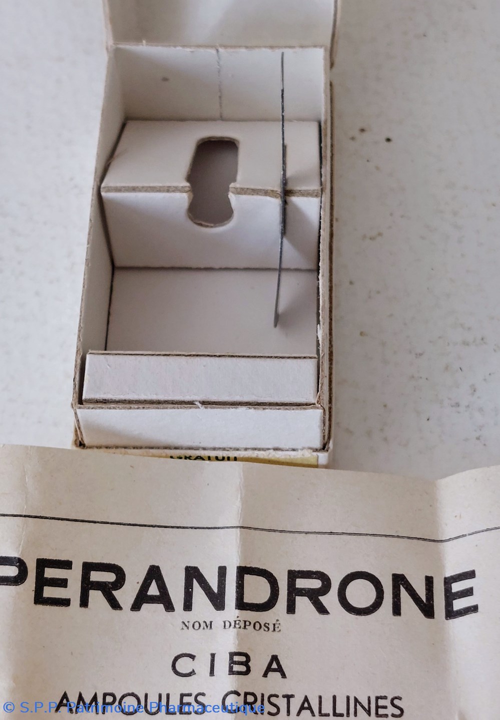 science pharmacie perandrone ampoule cristalline ciba