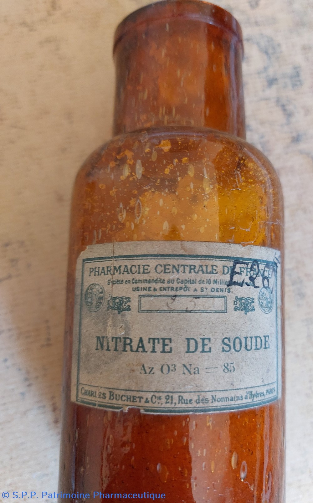 Flacon de Pharmacie en verre ambré Nitrate de Soude 6 science flacon de pharmacie en verre ambre nitrate de soude