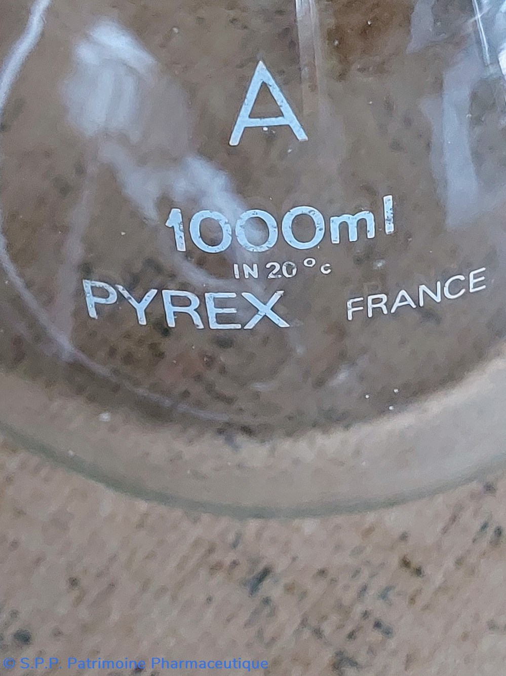 Flacon de laboratoire / 1000 ml - PYREX 5 science pharmacie flacon de laboratoire 1000 ml pyrex