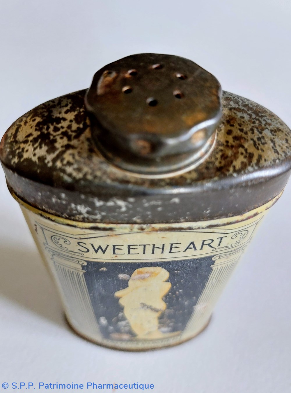 science sweetheart talcum powder