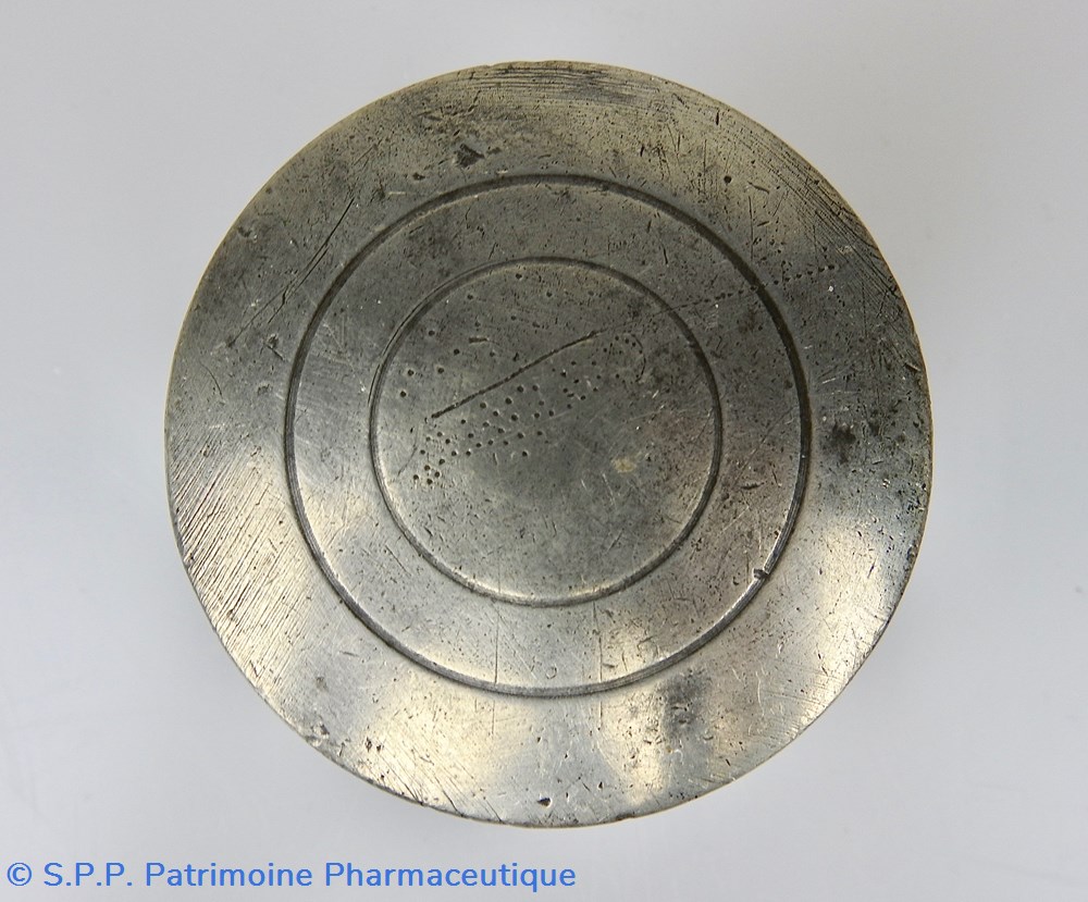 science pharmacie boite a onguent