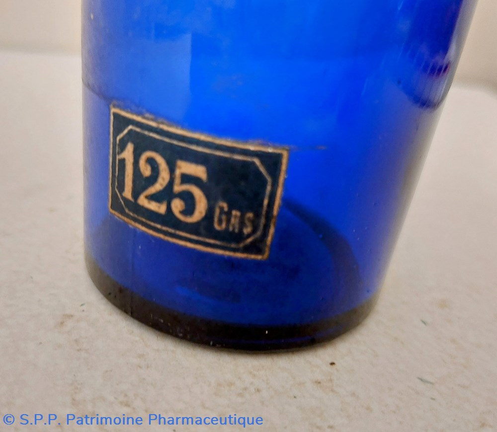 science pharmacie bleu petite bouteille bleue 125 grs essence de cannelle