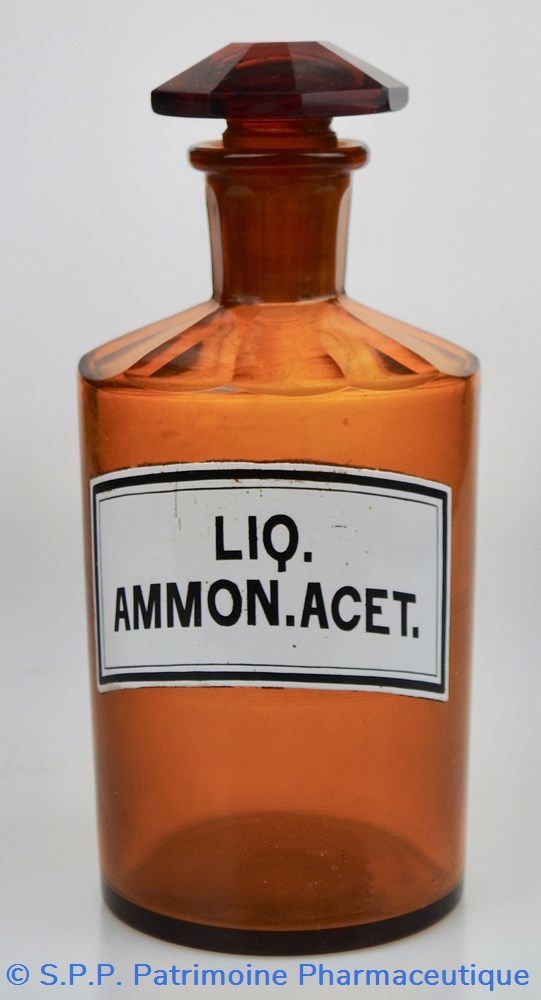 science flacon de pharmacie en verre ambre moyen modele a etiquette blanche et noire