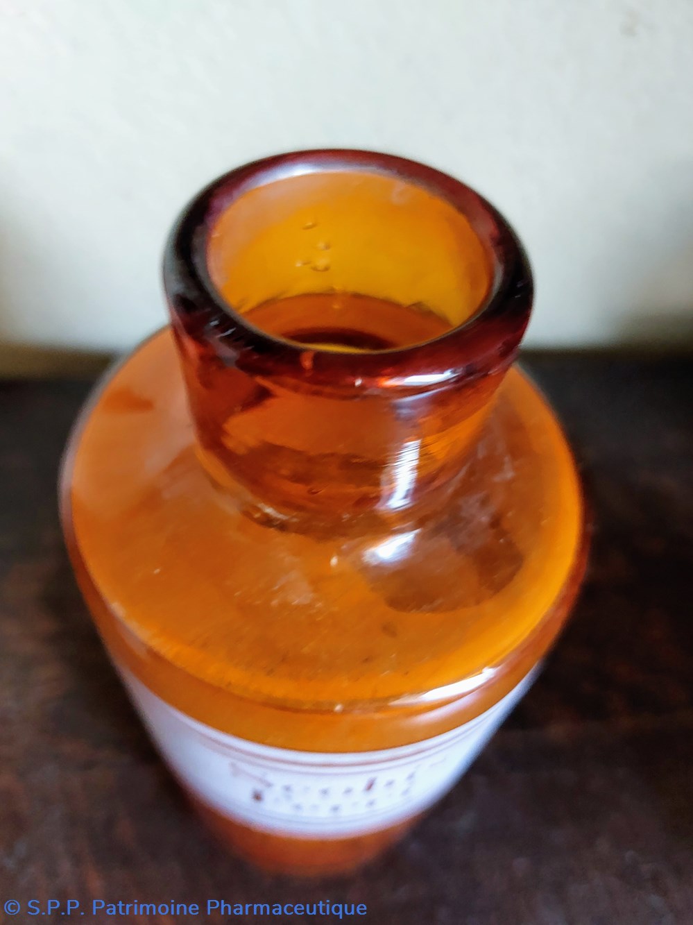 SN - Scobis Ferri bouteille verre ambré 2 science pharmacie sn scobis ferri bouteille verre ambre