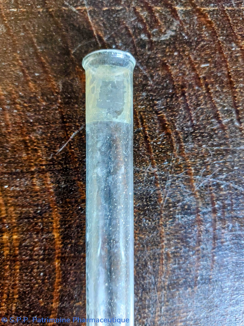 science pharmacie tube de laboratoire en verre avec robinet