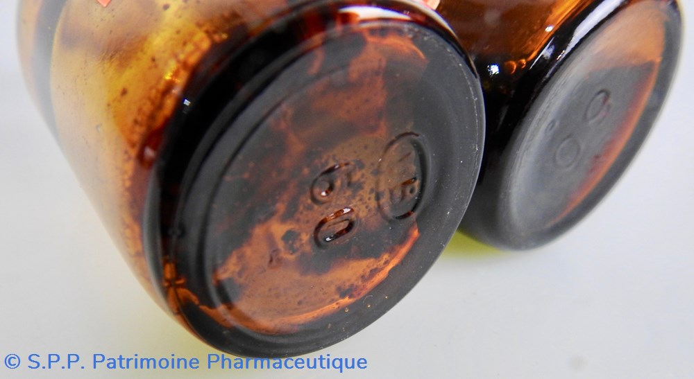TEINTURE D'ARNICA (Deux flacons) 3 science pharmacie teinture arnica deux flacons