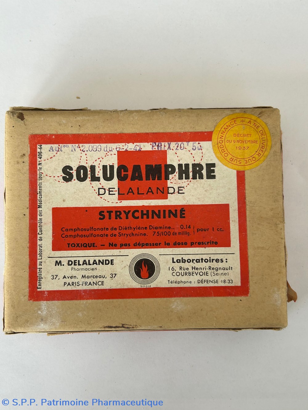 SOLUCAMPHRE Delalande Strychniné ( Ampoules ) science pharmacie solucamphre delalande strychnine ampoules