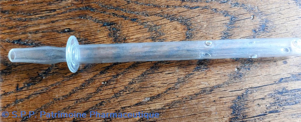 science pharmacie tube en verre droit perce a 3 niveaux 19 cm