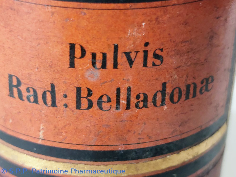 Pulvis Rad : Belladonæ/ Flacon verre ambré 12cm 2 science pharmacie pulvis rad belladon flacon verre ambre 12cm