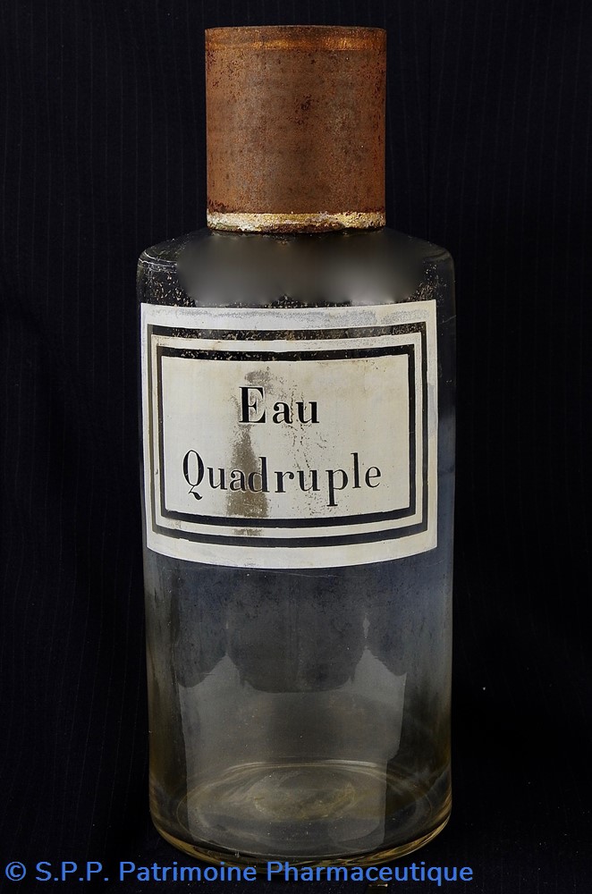 Flacon en verre très grand modèle étiquette blanche Pharmacie RAVASSE science flacon en verre tres grand modele etiquette blanche pharmacie ravasse