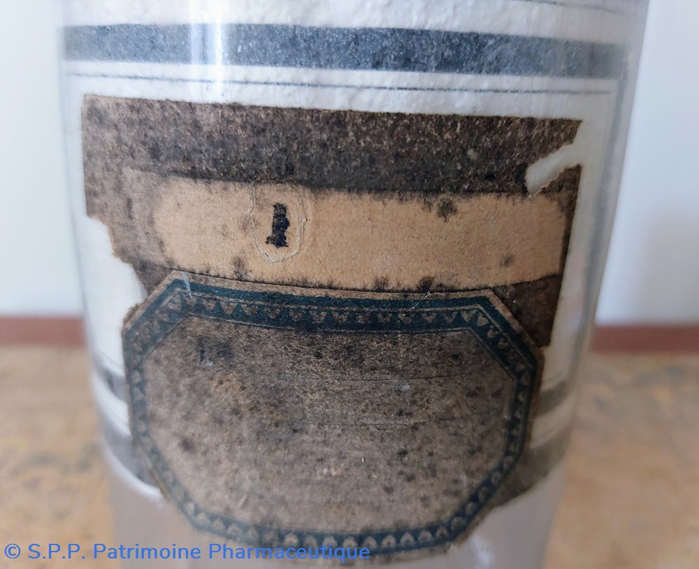 Flacon en verre transparent (Illisible) 2 science pharmacie flacon en verre transparent illisible