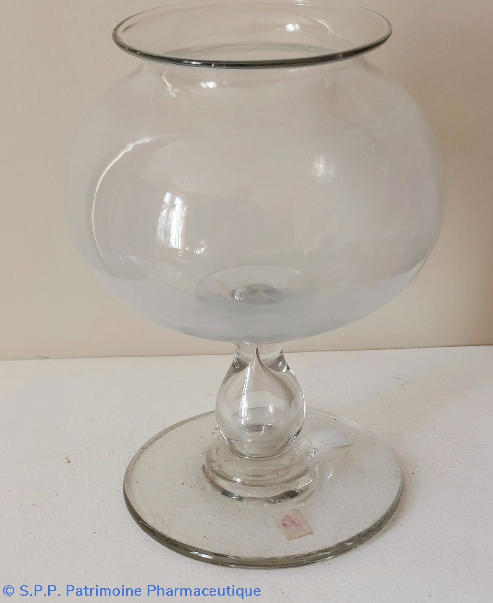 Vase à sangsues / Boule en verre sur pied 22 cm 4 science pharmacie vase a sangsues boule en verre sur pied 22 cm