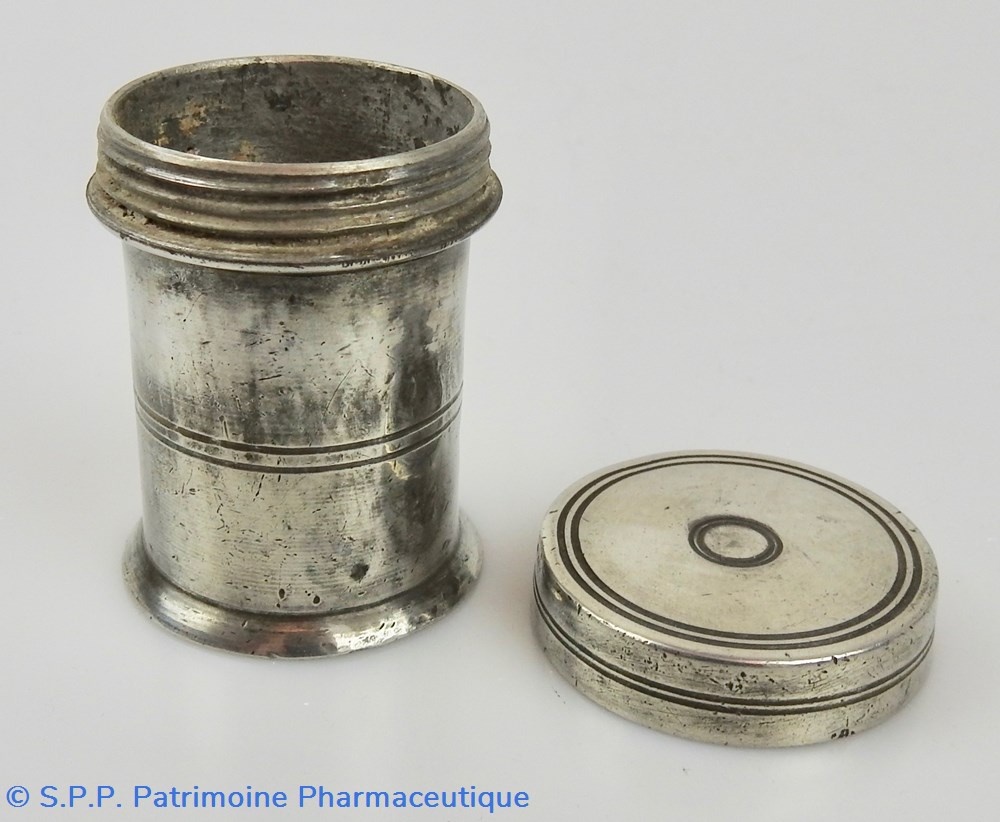 science pharmacie pot a onguent en etain