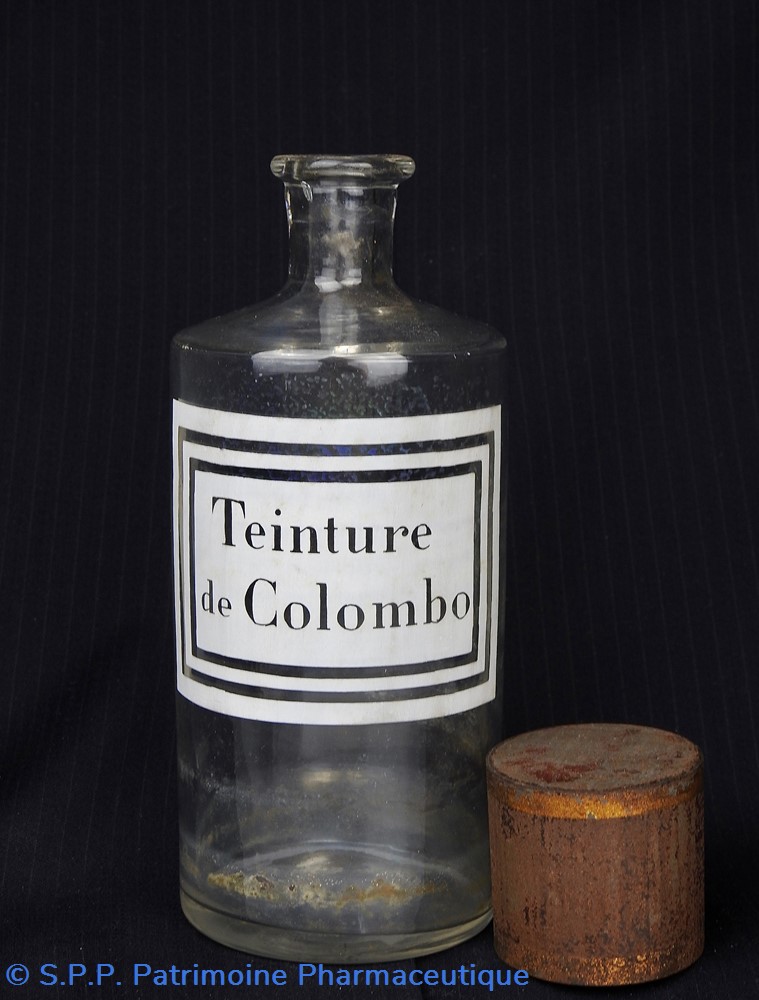 Flacon en verre petit modèle étiquette blanche Pharmacie RAVASSE 3 science flacon en verre petit modele etiquette blanche pharmacie ravasse