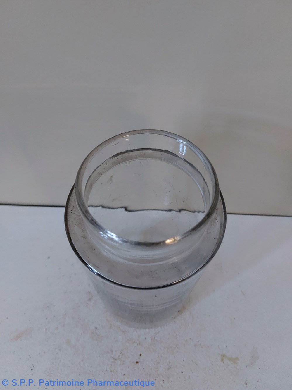 Pot de Pharmacie en verre blanc h 19.5 cm 3 science pot de pharmacie en verre blanc h 19 5 cm