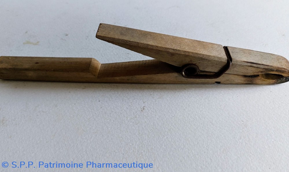 science pharmacie pinces en bois de tube a essais 15 et 24 cm