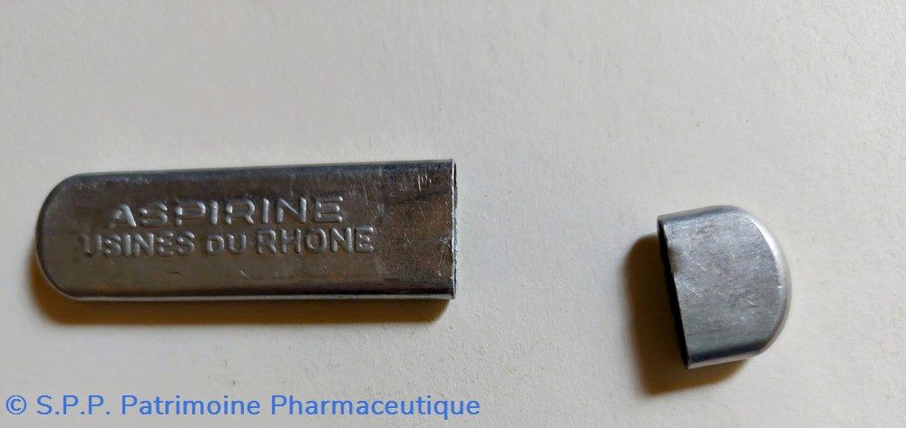 Aspirine Usine du Rhône / ÉTUI de poche 2 objets publicitaires aspirine usine du rhone etui de poche