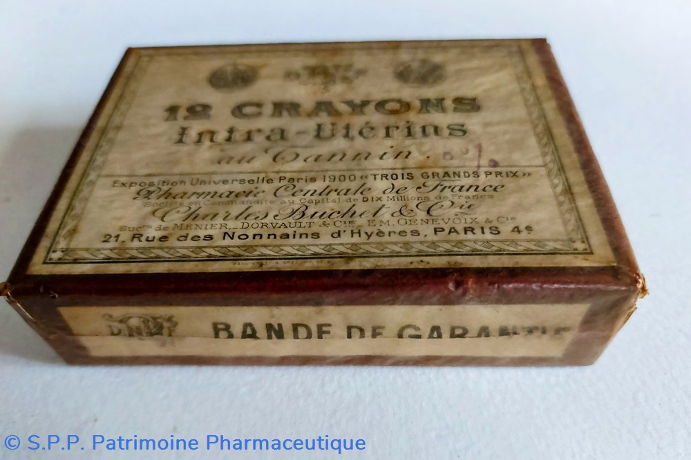 CRAYONS INTRA- UTÉRINS 3 science crayons intra uterins