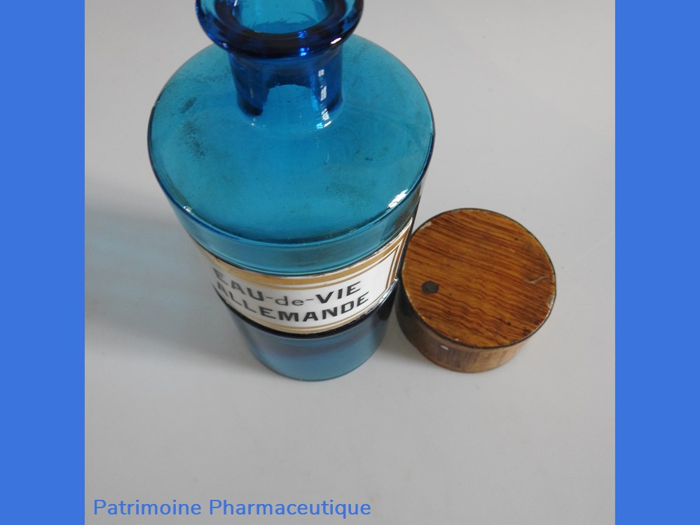 science pharmacie eau de vie allemande flacon p m couvercle g m