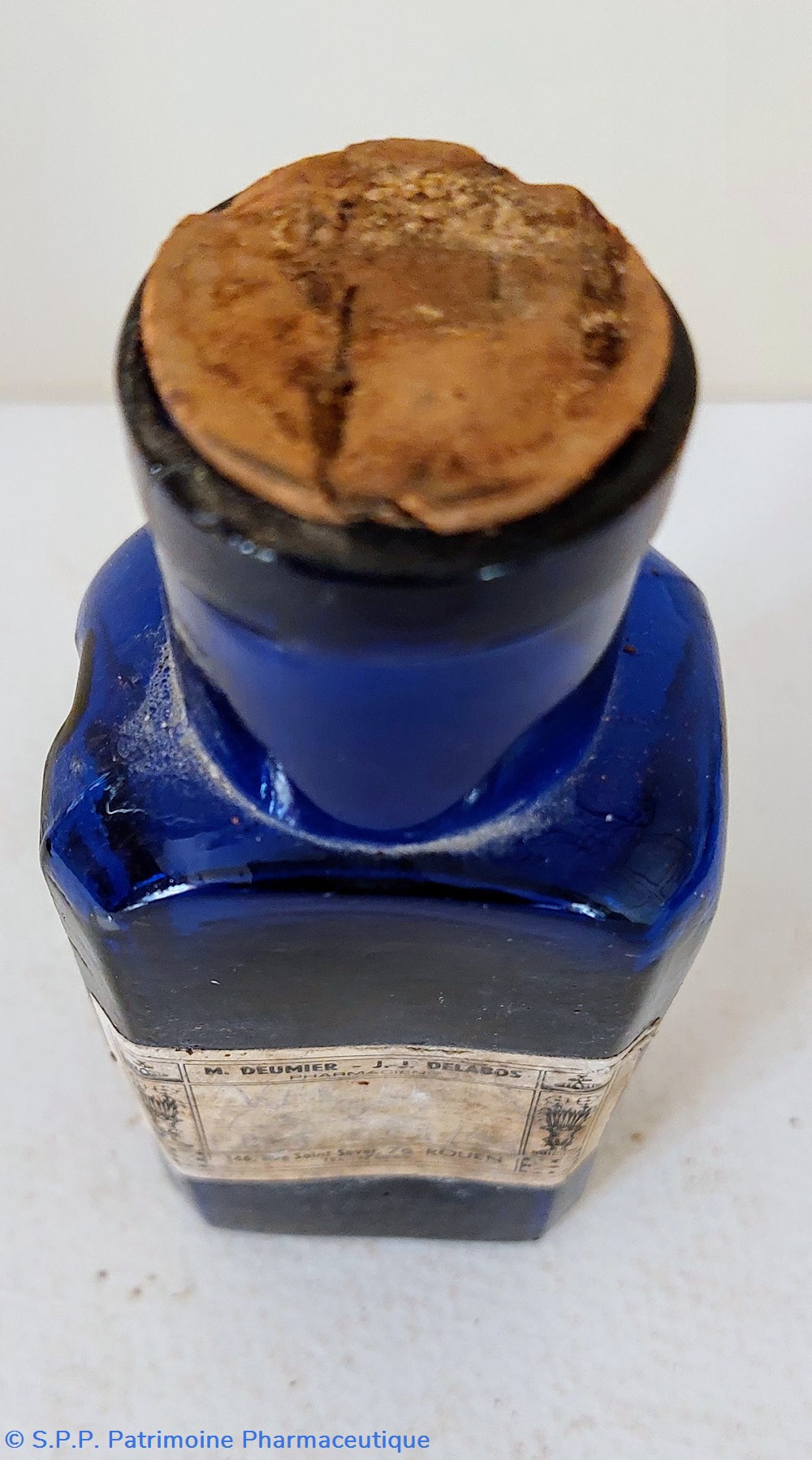 science pharmacie bleu nucleatol robin flacon bleu 13 cm