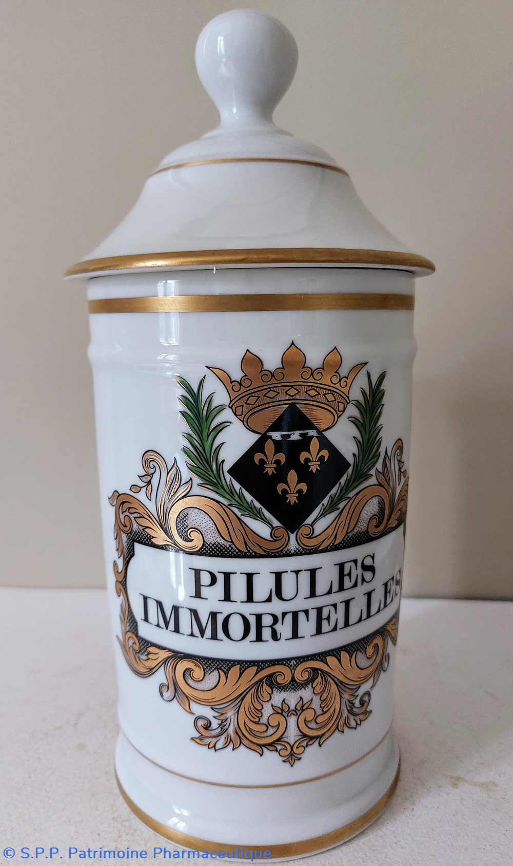 Pot de Pharmacie couvert "PILULES IMMORTELLES" science pot de pharmacie couvert pilules immortelles
