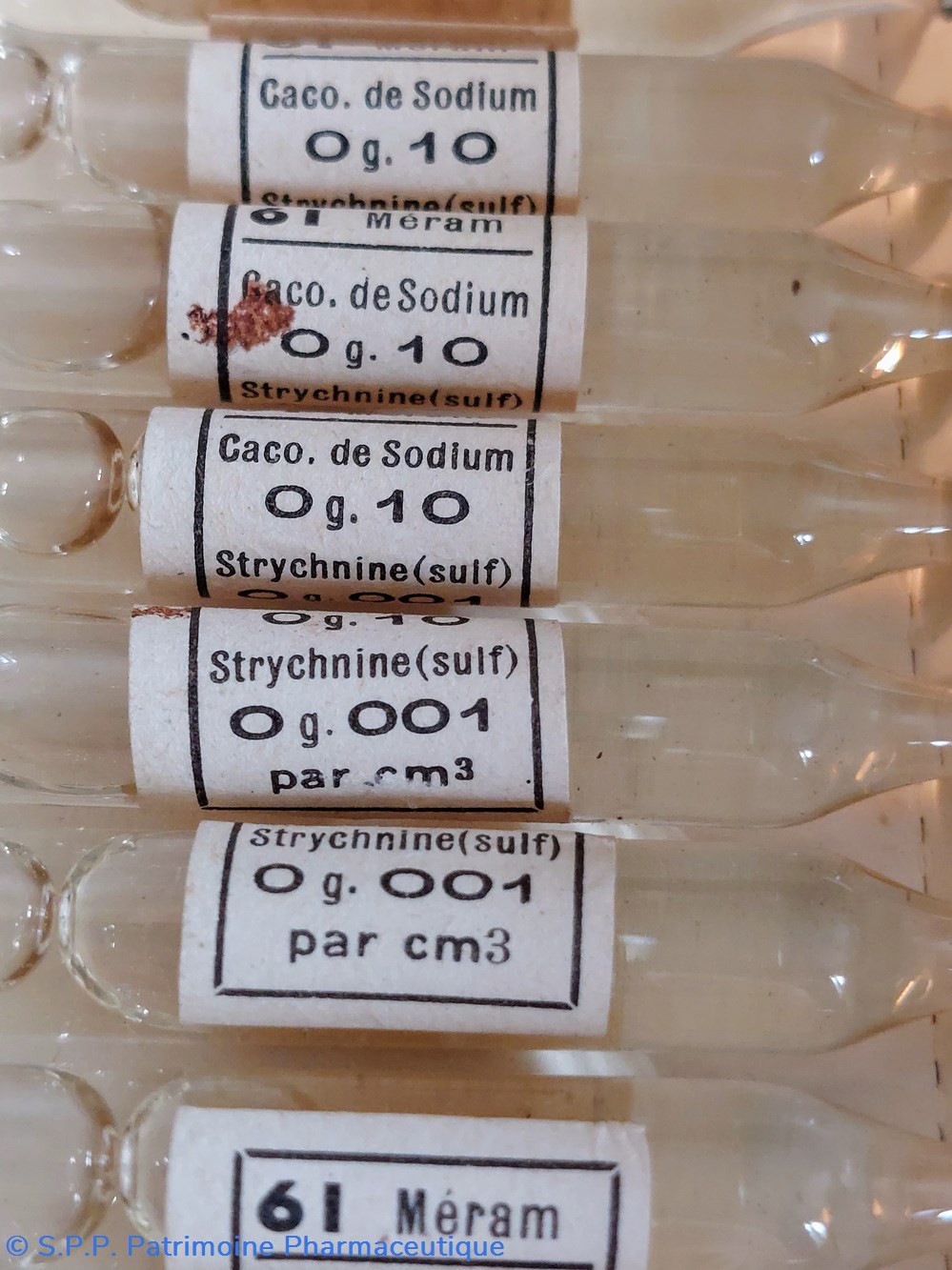 CACODYLATE de Sodium + STRYCHNINE amp. 7 science pharmacie cacodylate de sodium strychnine amp