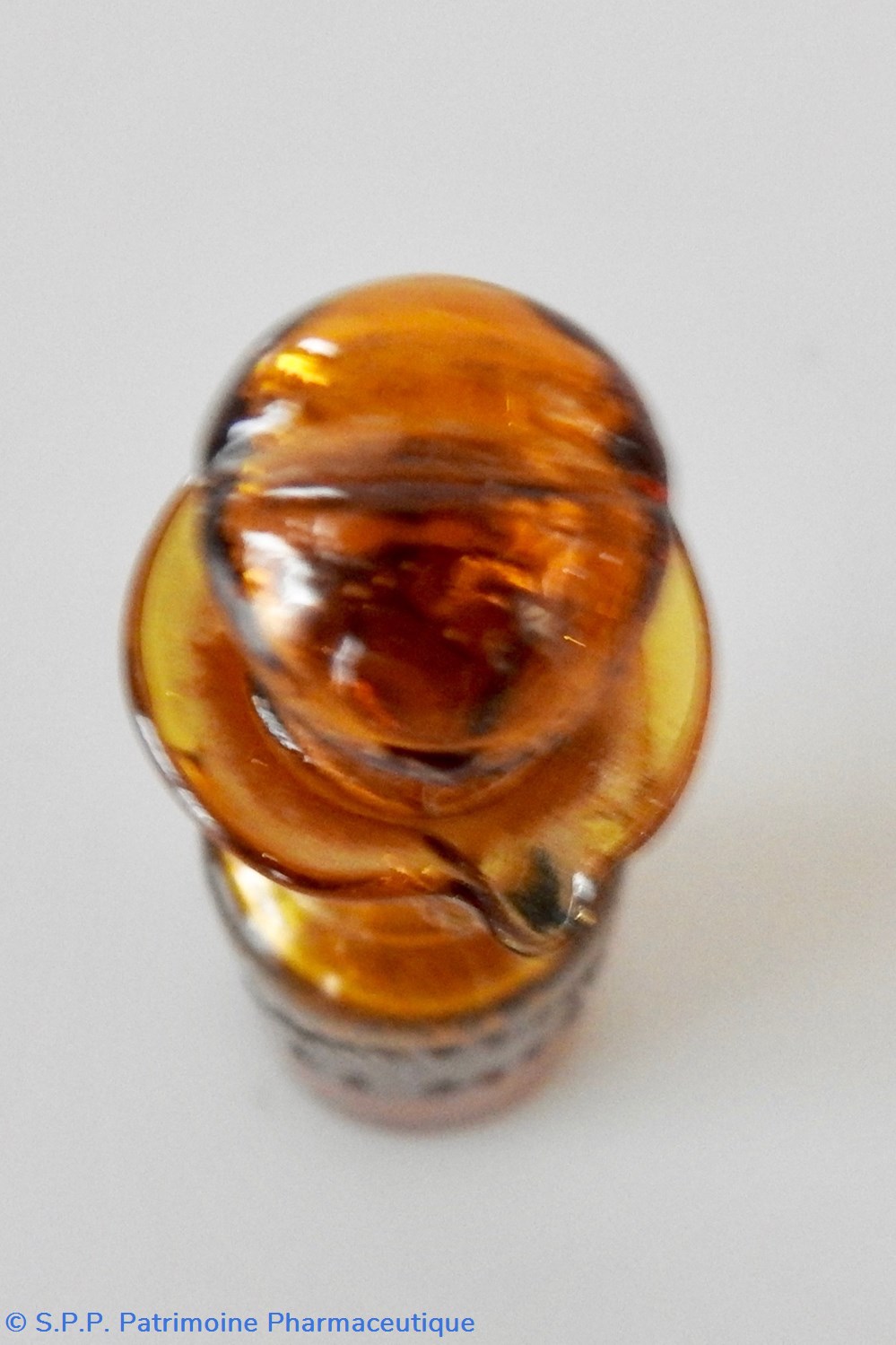 Petit flacon stilligoutte en verre ambré 5 science pharmacie petit flacon stilligoutte en verre ambre