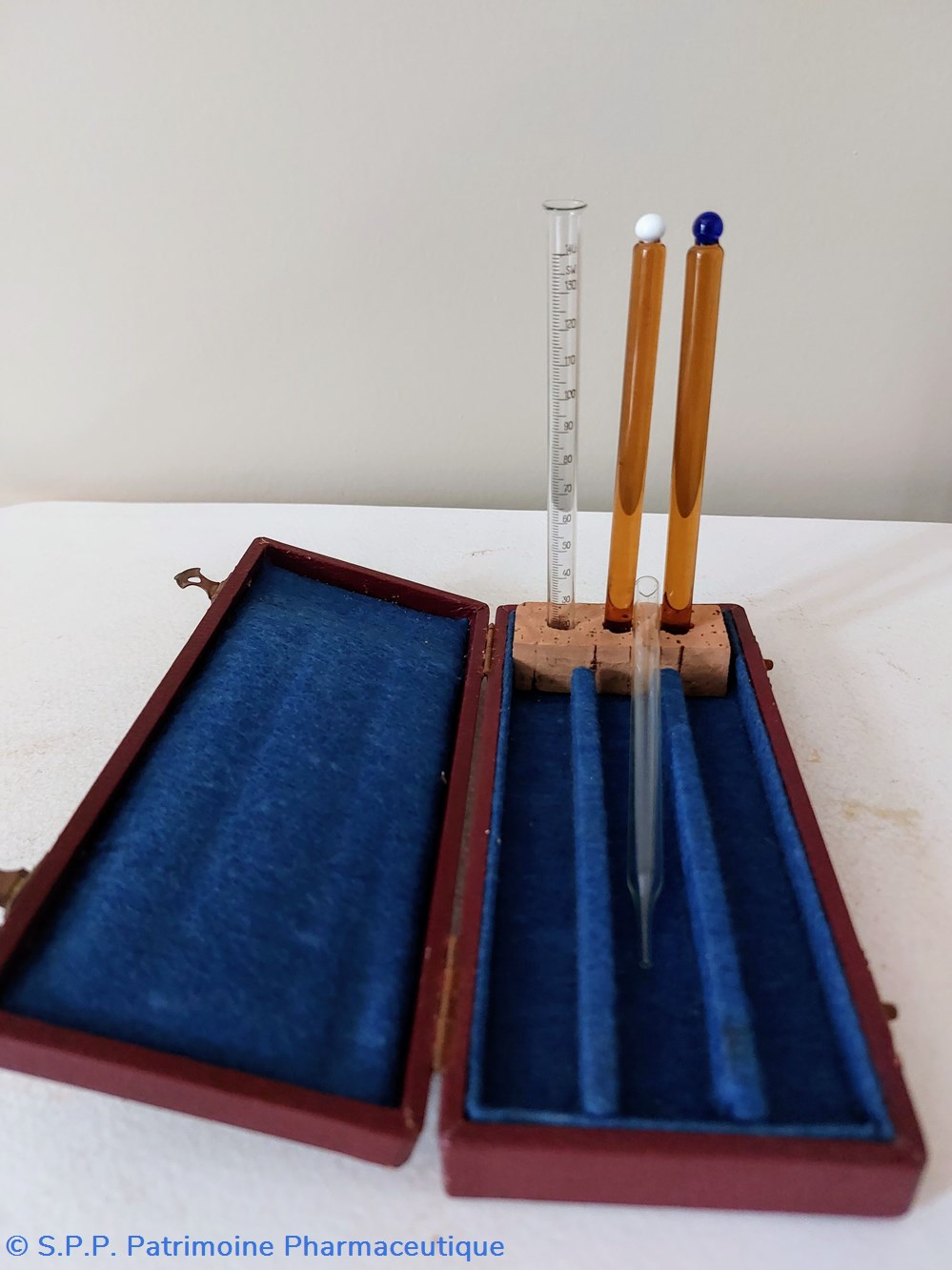 HEMOGLOBINOMETRE de Gower science pharmacie hemoglobinometre de gower