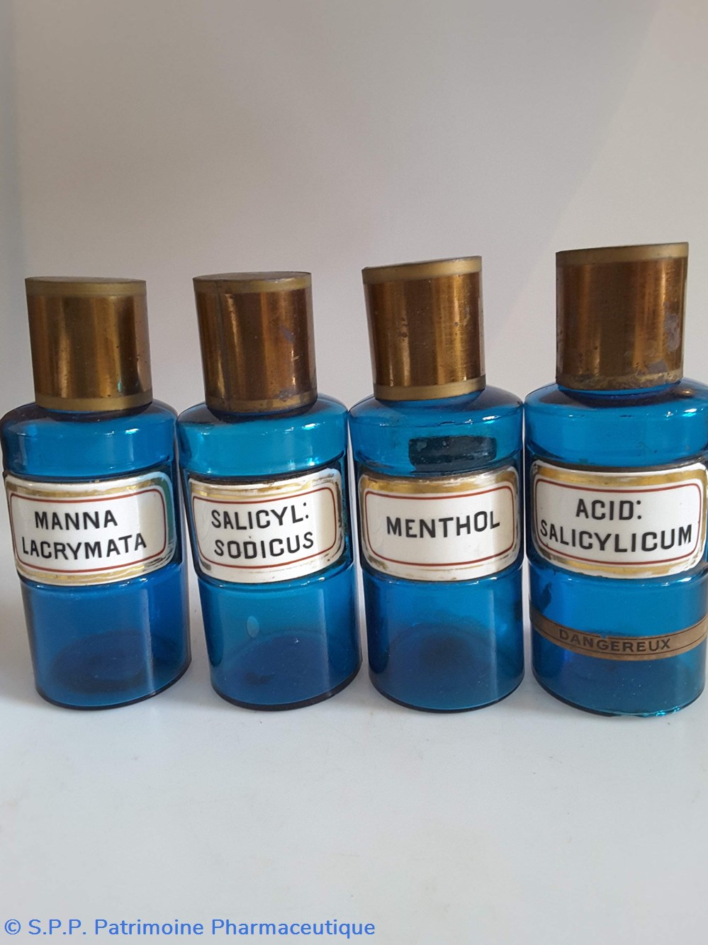 ACID : SALICYLICUM flacon P.M. 2 science pharmacie acid salicylicum flacon p m