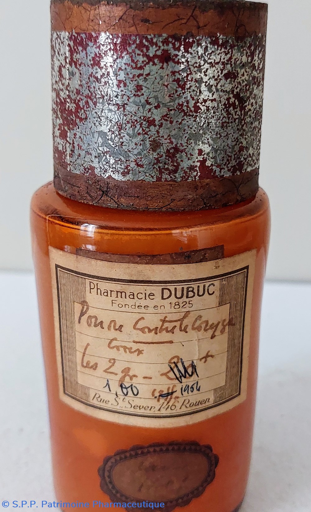 Poudre contre le Coryza - Flacon verre ambré science pharmacie poudre contre le coryza flacon verre ambre