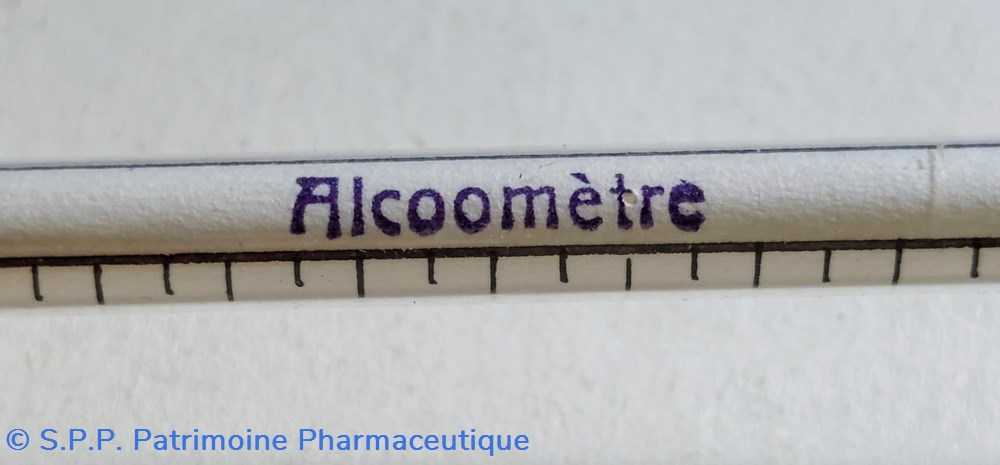 science pharmacie alcoometre gradue de 70 a 100