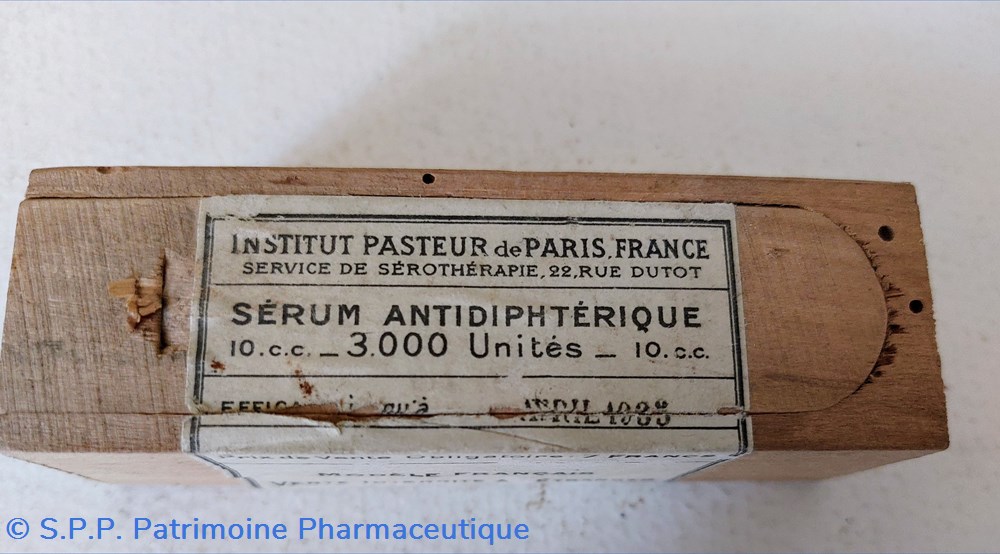 Sérum ANTIDIPHTERIQUE PASTEUR 10 Cc science pharmacie serum antidiphterique pasteur 10 cc