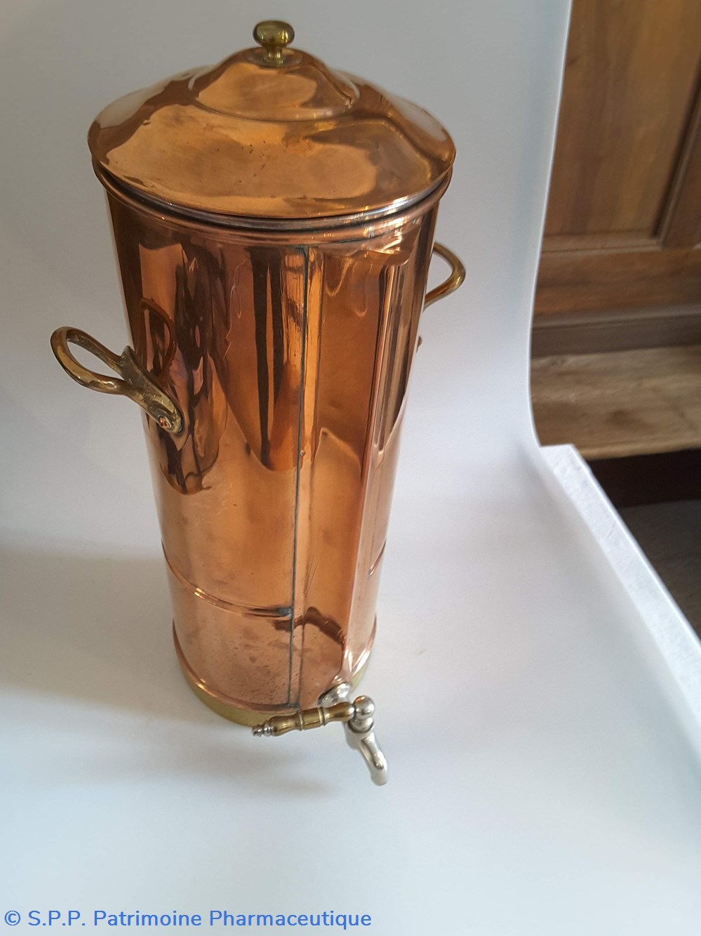 Diffuseur à sirop avec couvercle science pharmacie diffuseur a sirop avec couvercle