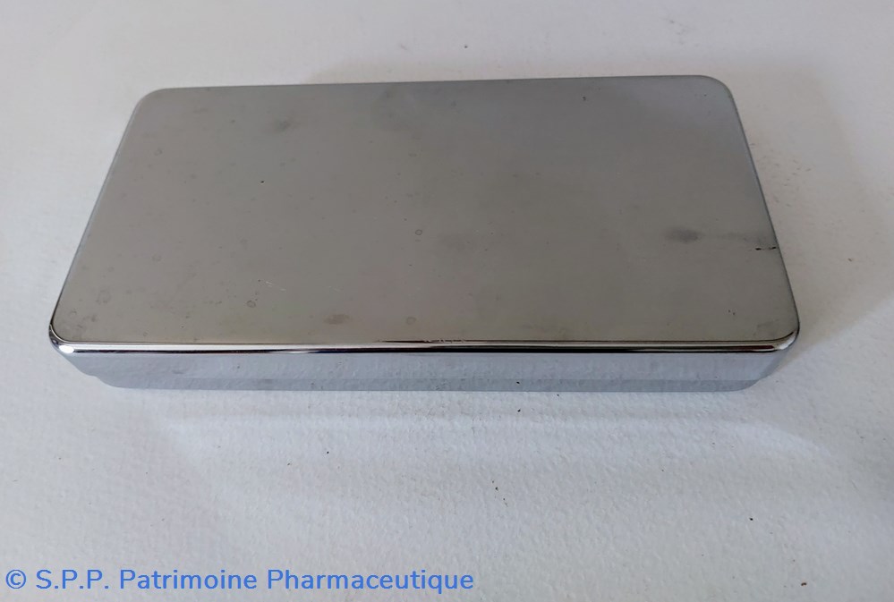 science pharmacie boite inox pour materiel de soins