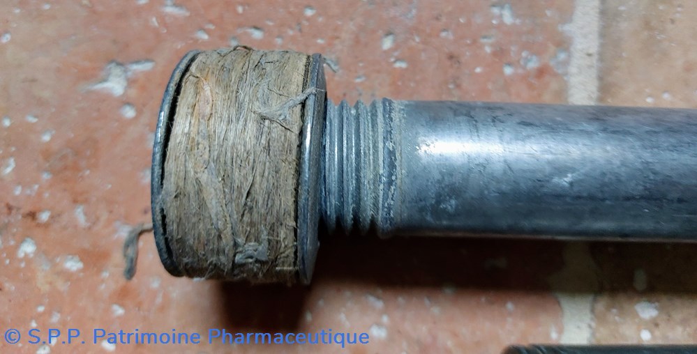 science pharmacie seringue a clystere en etain